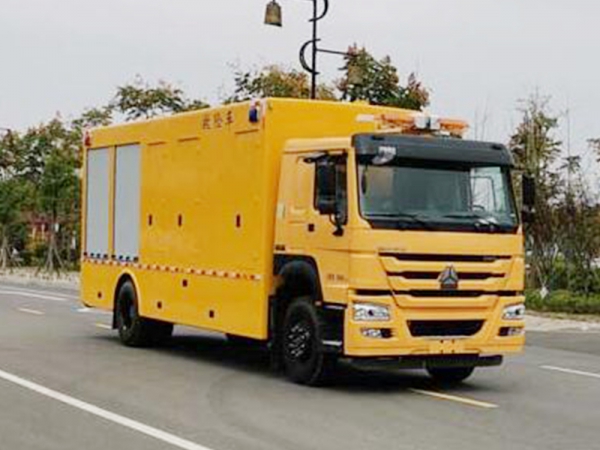 重汽豪沃救險(xiǎn)車(chē)